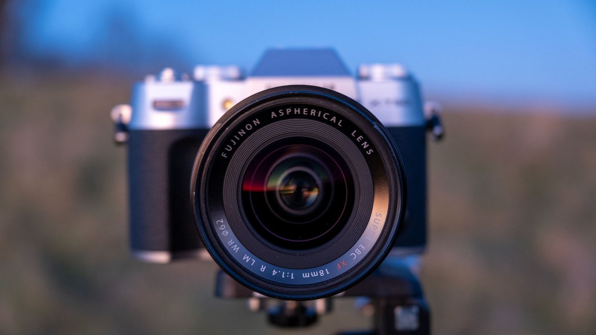 Сансрын Хайгуулын Шинэ Хөгжил: NASA болон SpaceX-ийн Төлөвлөгөө