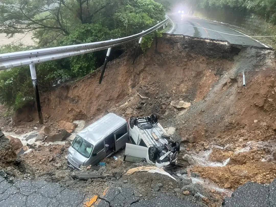 Кумамото мужид түүхэн хэмжээний аадар борооны улмаас онц байдал үүсэв