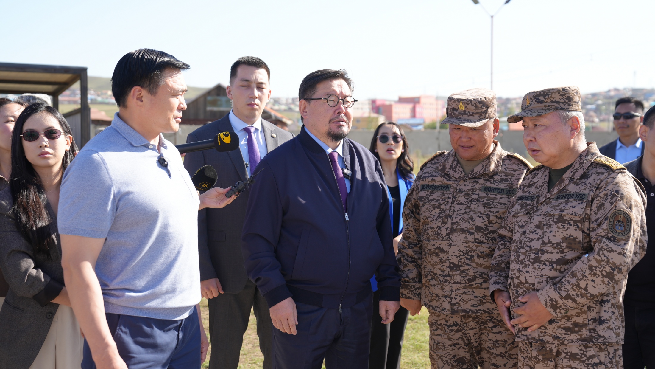 🔴Г.Занданшатар: Эдийн засаг хүндрэлтэй байгаа ч та бүхнийхээ техник хэрэгсэл, хувцас хэрэглэлийг сайжруулахад анхаарах болно