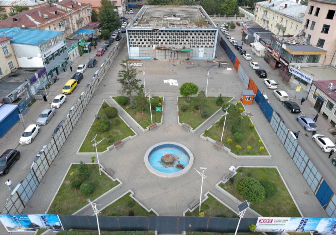 “Ард” кино театрын ногоон байгууламжийн талбайг нийтийн эзэмшилд авчээ