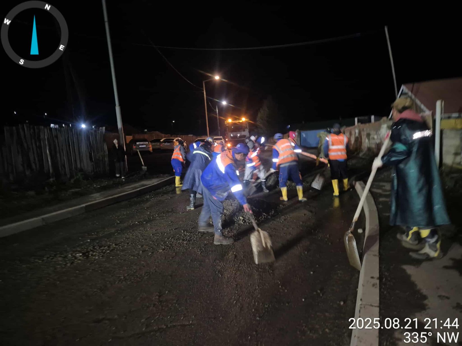 🔴 СХД-ийнхэн зам талбайн лаг хагшаас, хог хаягдлыг цэвэрлэж, 1300тн усыг соруулжээ