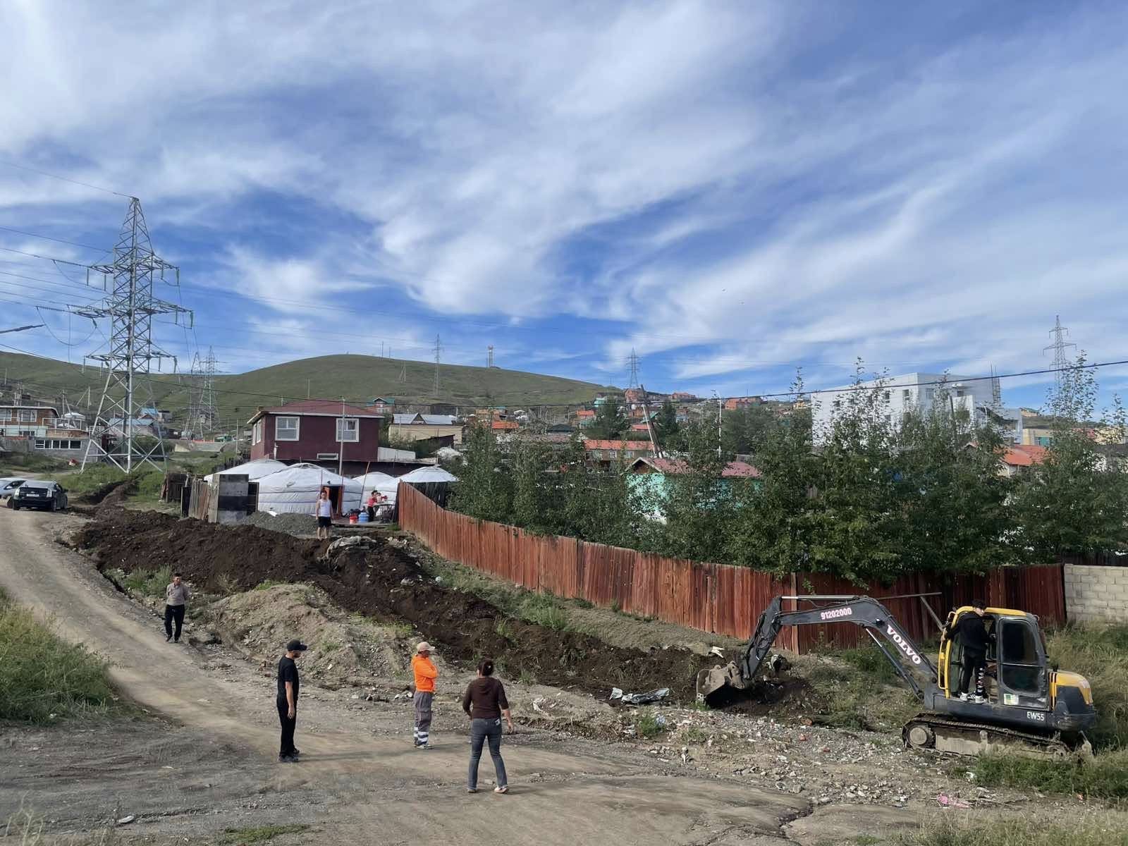 Чингэлтэй дүүргийн 22 дугаар хороонд дөрвөн төрлийн тохижилтын ажил хийж байна