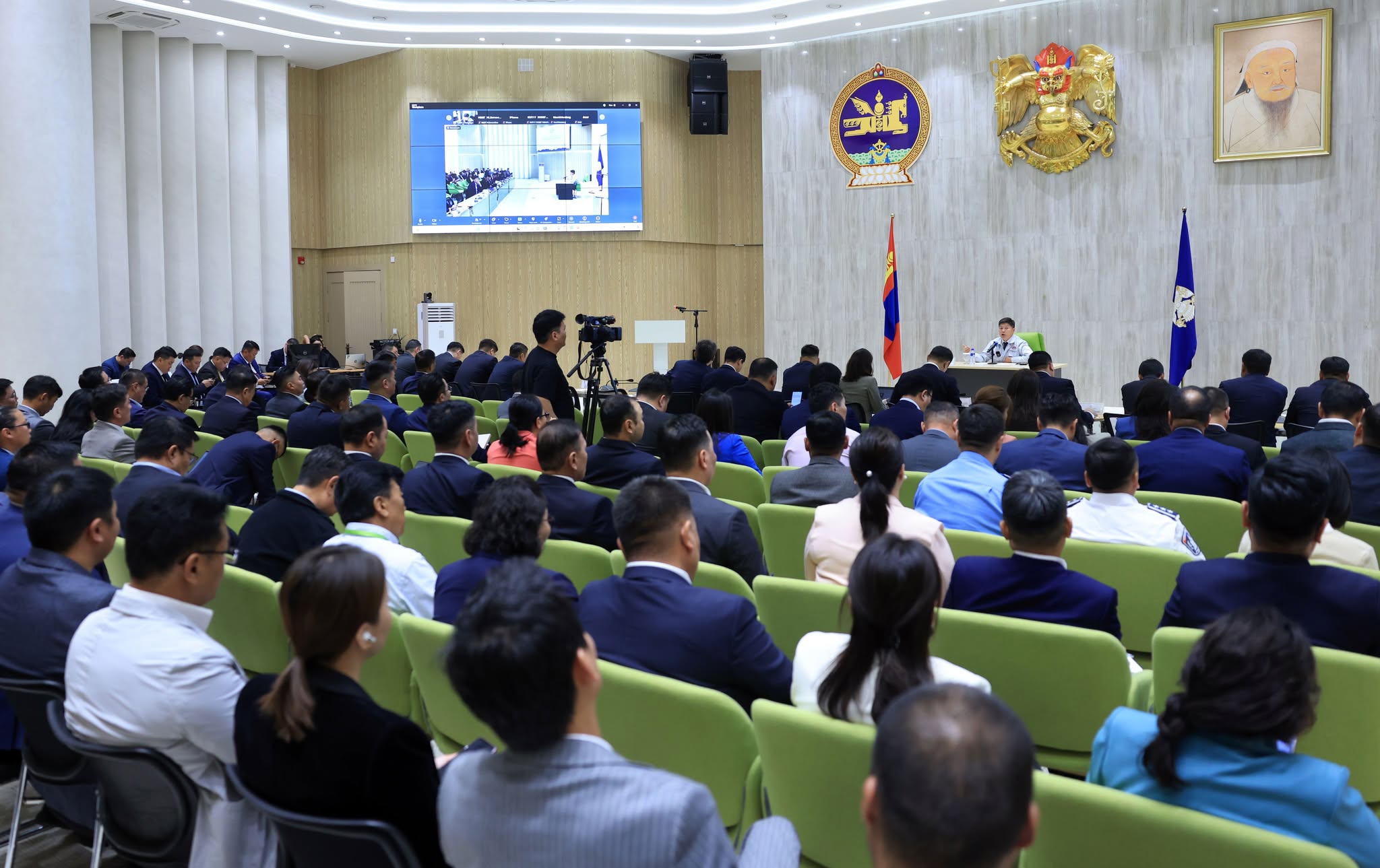 Сургууль, цэцэрлэгийн 556 хяналтын камер, 21 гэрэлтүүлгийг засварлажээ