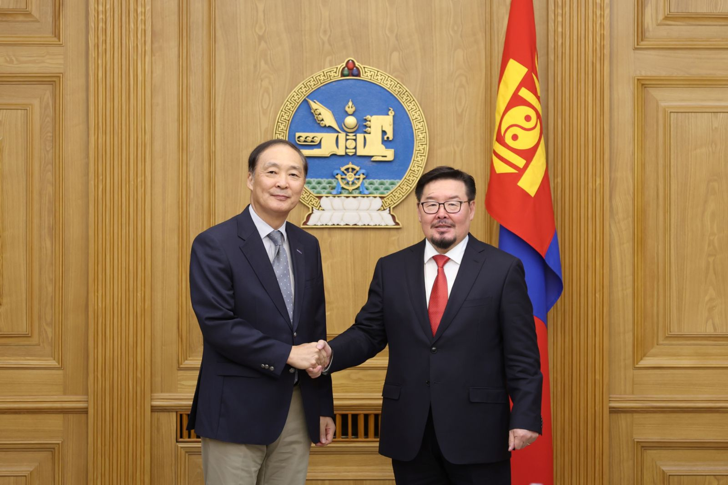 Ерөнхий сайд Г.Занданшатар 30 жилийн хамтын ажиллагаанд талархал илэрхийллээ