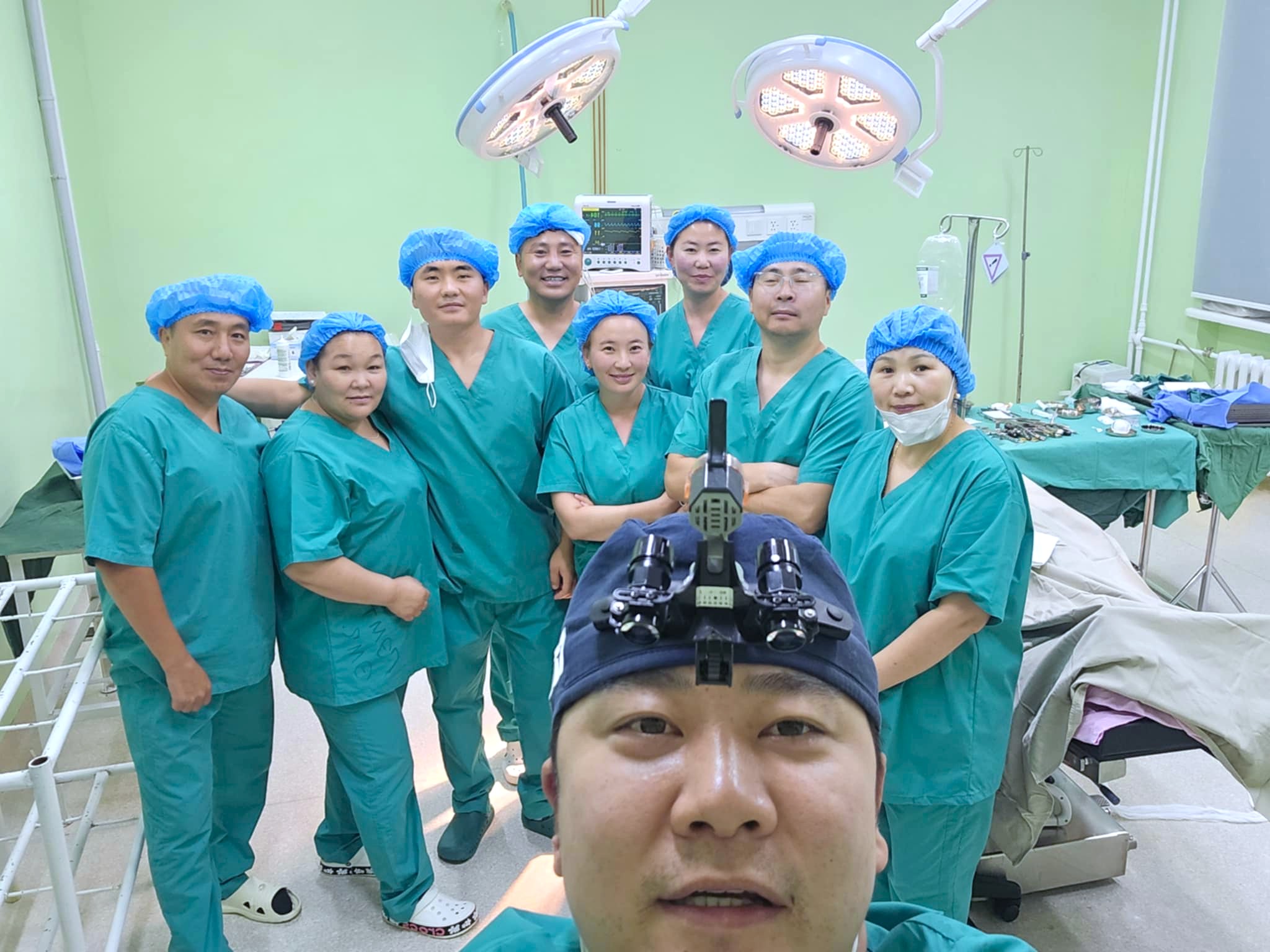 ГССҮТ-ийн алсын дуудлагын эмч нар Хөвсгөлд осолдож, хүнд гэмтсэн иргэний амийг аварчээ