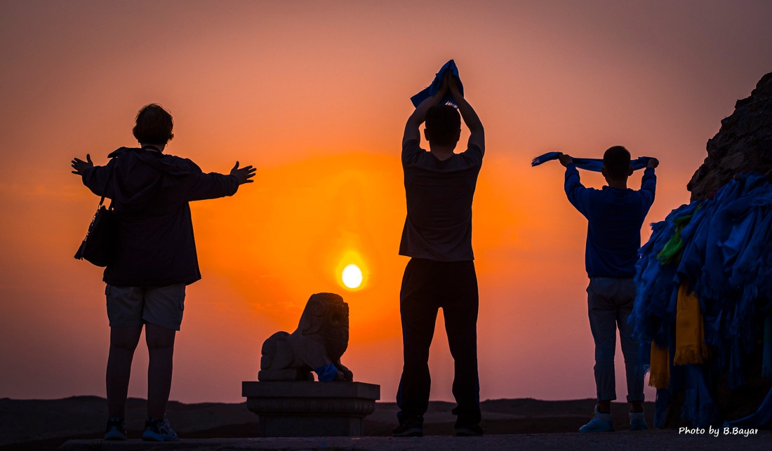 Нийслэлд бороо орохгүй. 22 хэм дулаан байна