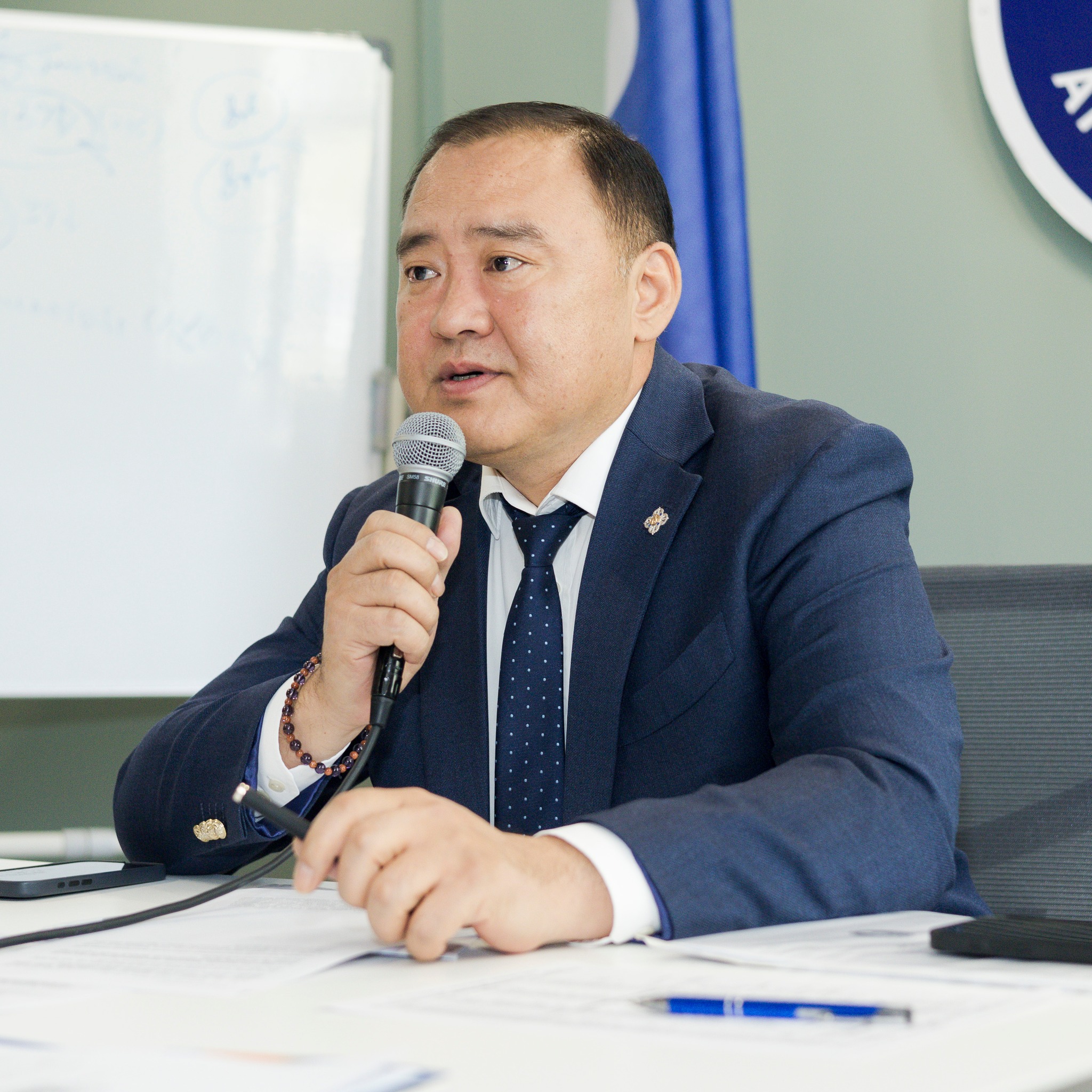 Л.Гантөмөр: Ухаалаг, ард түмнийхээ талд байж чаддаг намын даргыг сонгож чадна гэдэгт итгэж байна