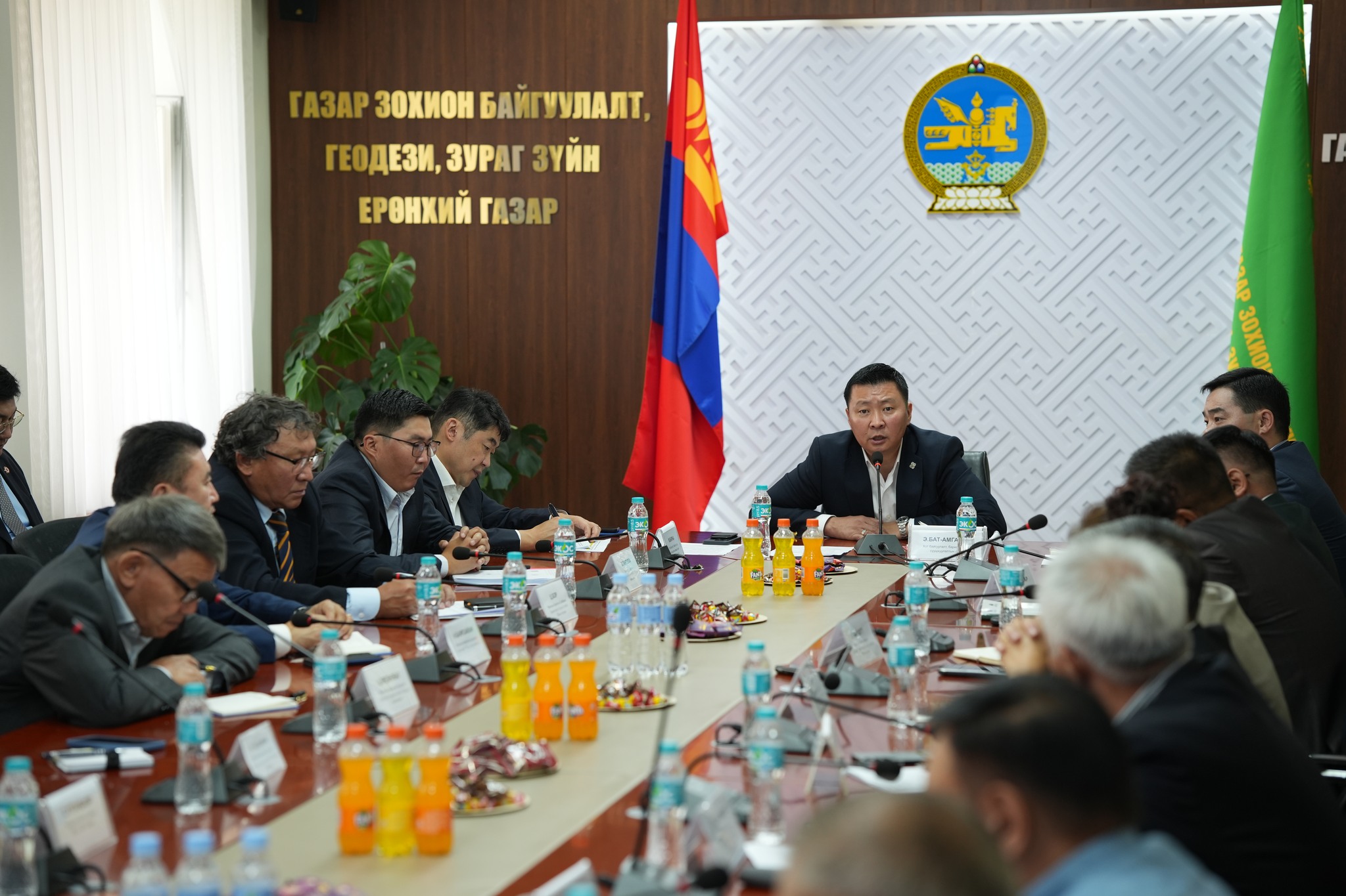 Э.Бат-Амгалан: Барилгын салбар үүсэж хөгжсөний 100 жилийн ой угтаж салбарын хуулиудад өөрчлөлт оруулахаар ажиллаж байна