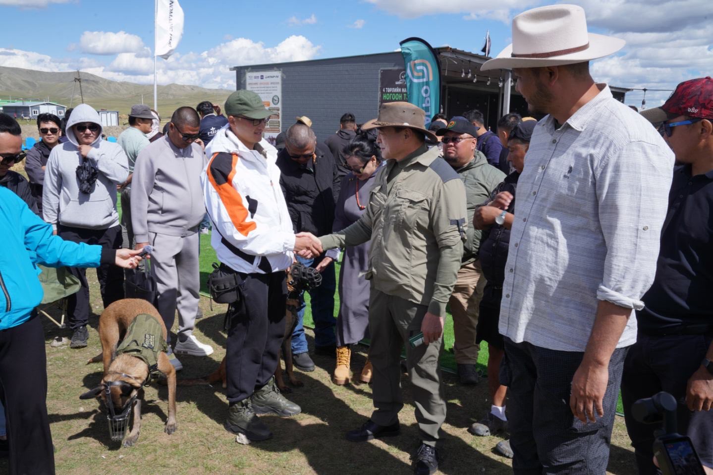 С.Амарсайхан: 20 мянга гаруй хоршоологч "Шинэ хоршоо" хөдөлгөөнөөс 800 тэрбум төгрөгийн зээл авсан нь хөдөлгөөний бодит үр дүнг харуулж байна