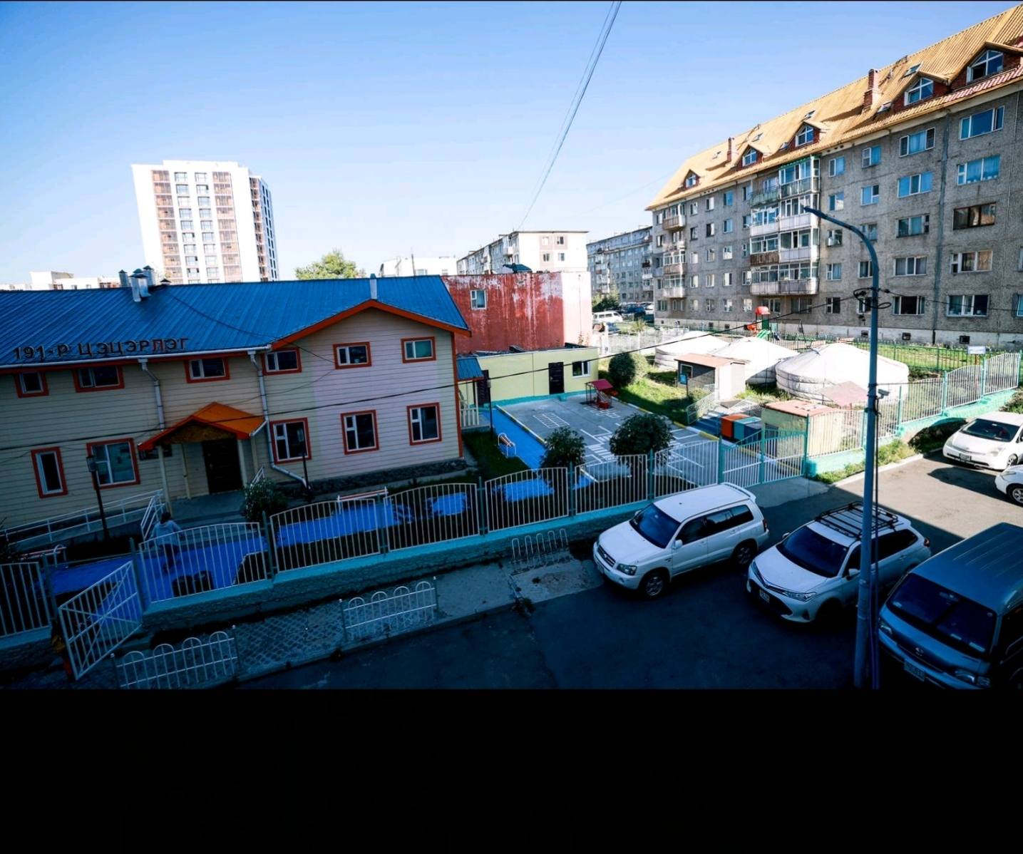 Баянзүрх дүүргийн “Сондор” хотхоны дунд 100 хүүхдийн хүчин чадалтай цэцэрлэг нэмж баригджээ