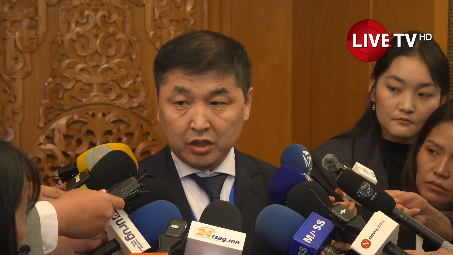 🔴LIVE: АН-ын даргын сонгуульд нэр дэвшигч Б.Отгонбат гурван хүний санал авч эхний санал хураалтаар хасагдлаа