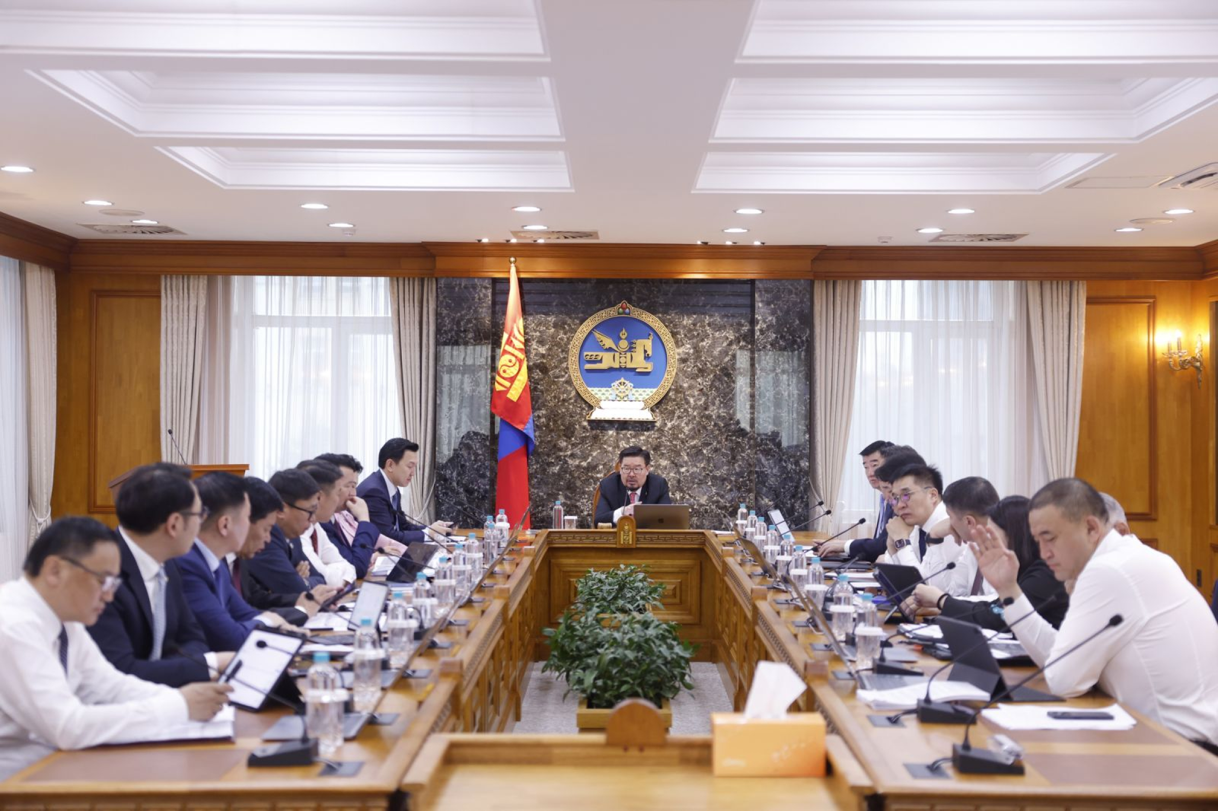 Түгээмэл тархацтай ашигт малтмал хайх, ашиглах талбайн солбицлыг батлах асуудлыг Засгийн газрын хуралдаанаар хэлэлцэж байна