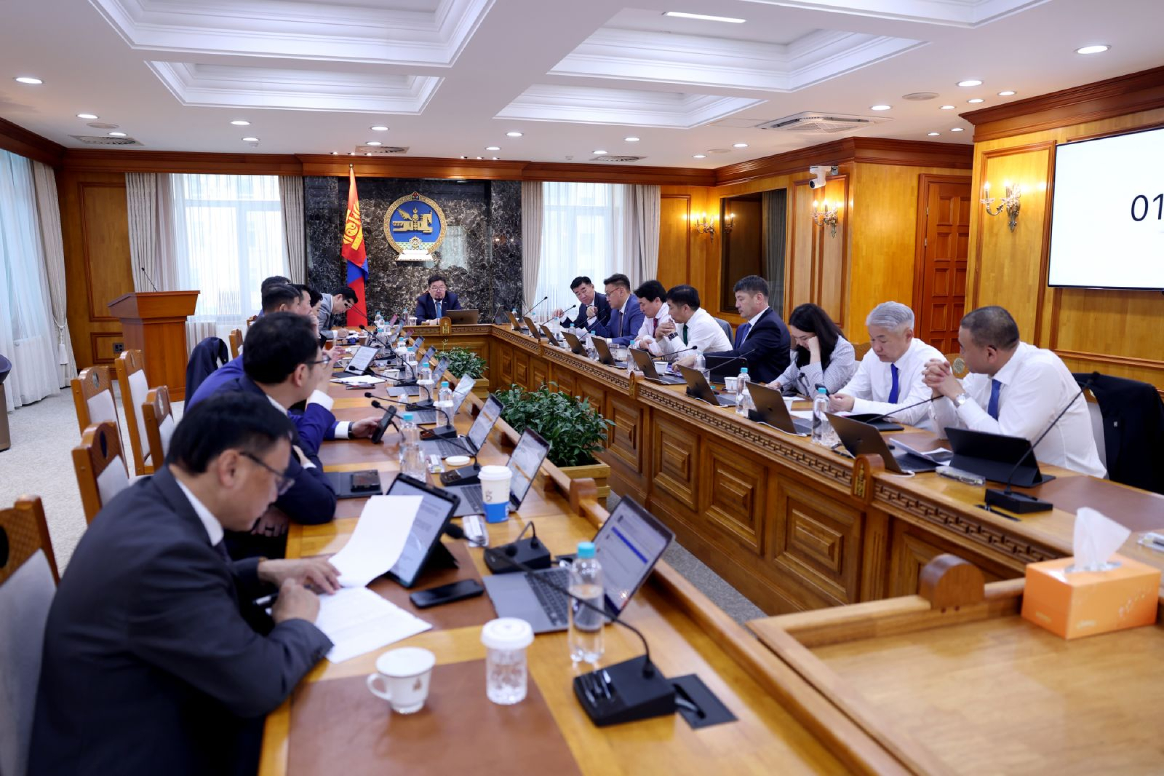 “Газрын тос дамжуулах хоолойн төсөл”-ийн дэд бүтцийн ажилд шаардагдах түгээмэл тархацтай ашигт малтмал хайх, ашиглах талбайн солбицлыг тогтоов