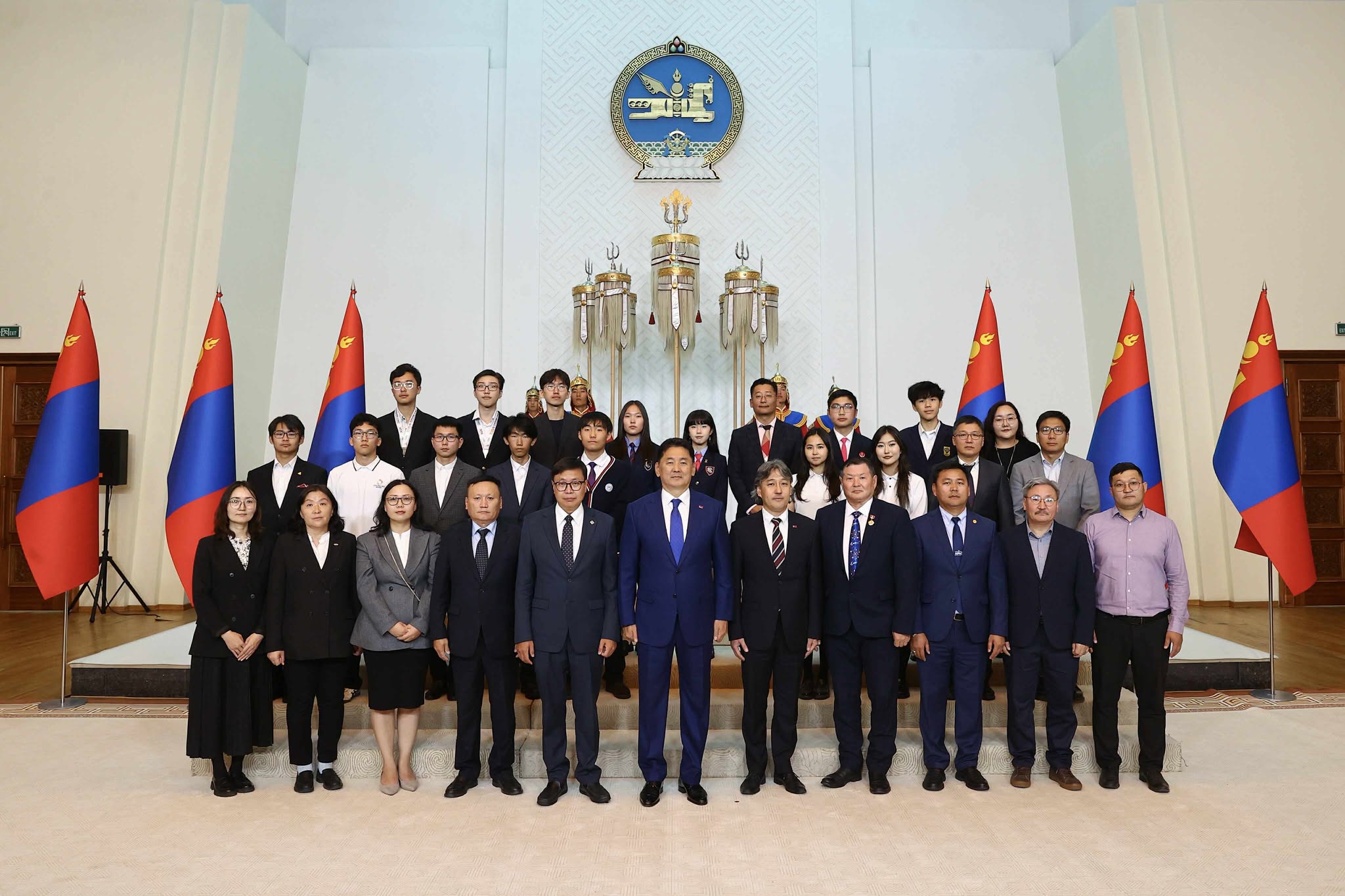 Манай улсын 23 сурагч Олон улсын долоон төрлийн олимпиадиас медаль хүртжээ