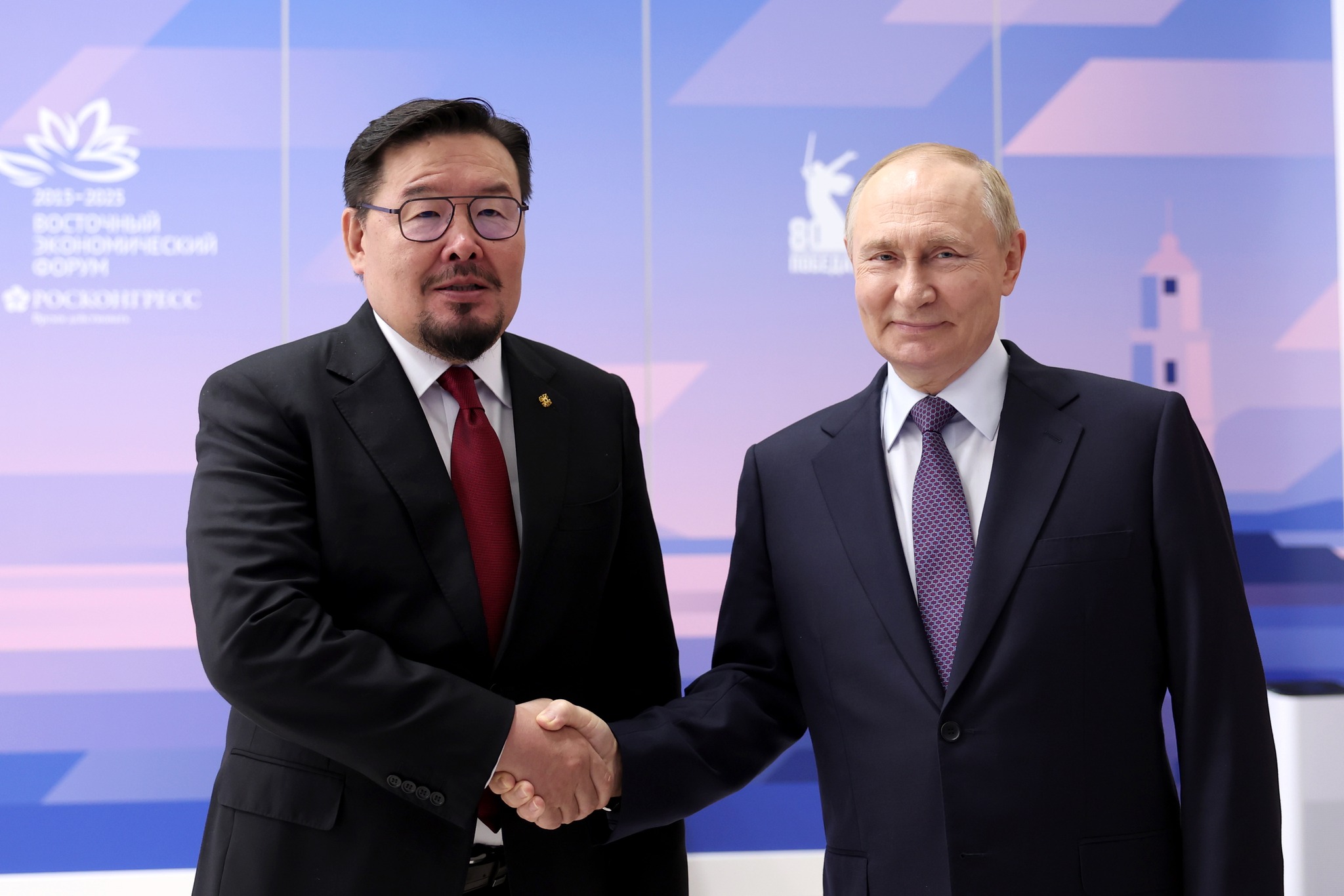 Ерөнхий сайд Г.Занданшатар ОХУ-ын Ерөнхийлөгч В.В.Путинтэй уулзжээ