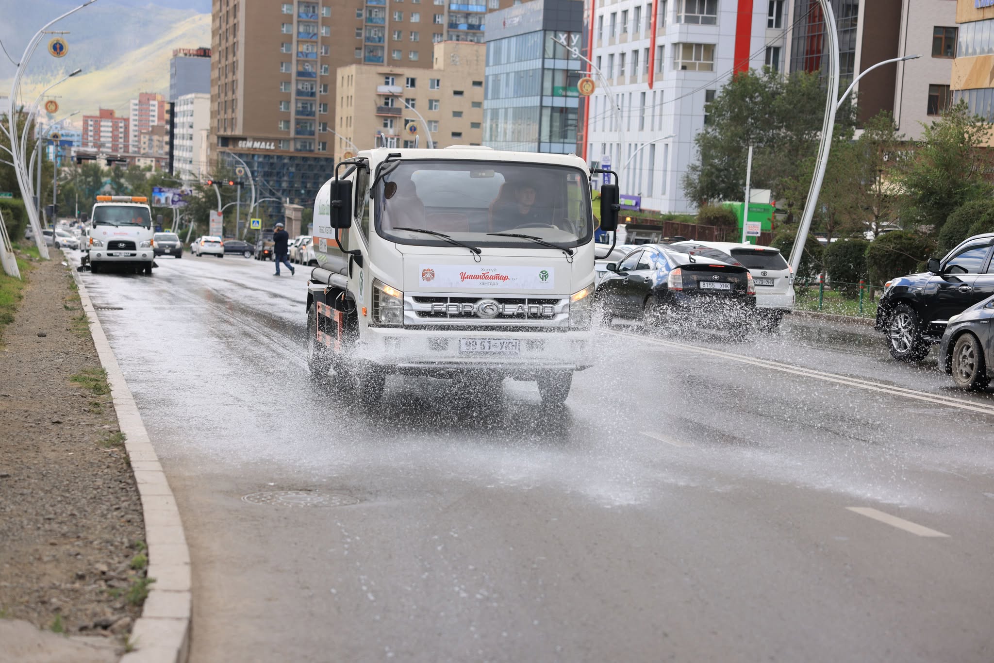 Хот, нийтийн аж ахуйн салбарт 157 техник хэрэгслээр парк шинэчлэлт хийгээд байна