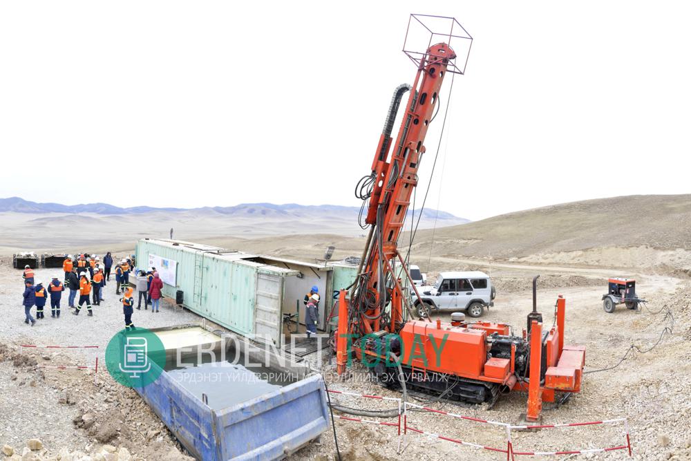 Эрдэнэтэд 357 сая тонн хүдрийн нөөцтэй "Оюут" хэмээх шинэ орд илрүүлжээ