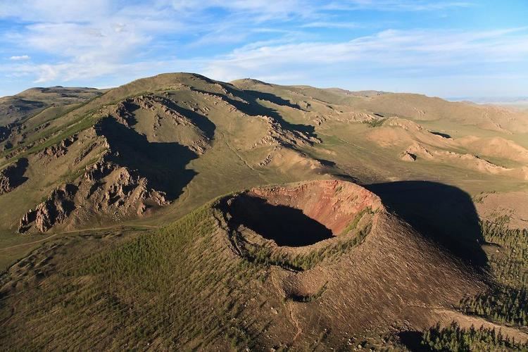 БНСУ-ын алдарт ютүбер бүсгүй Хоргын тогоонд унаж, амиа алджээ