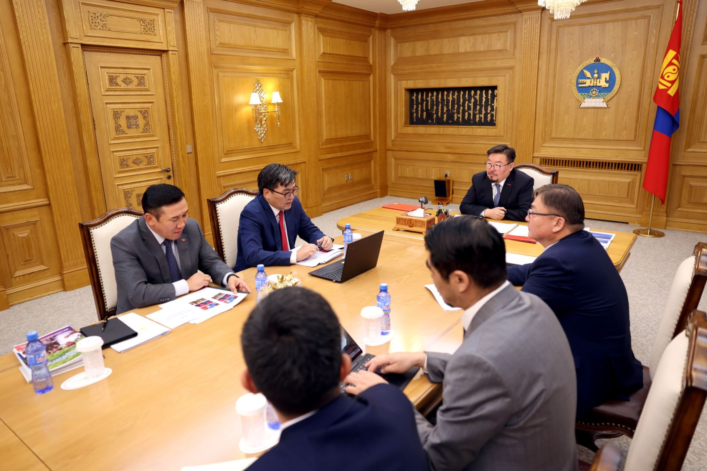 Мансууруулах бодис улсын хилээр оруулж ирдэг найман бүлгийг илрүүлжээ