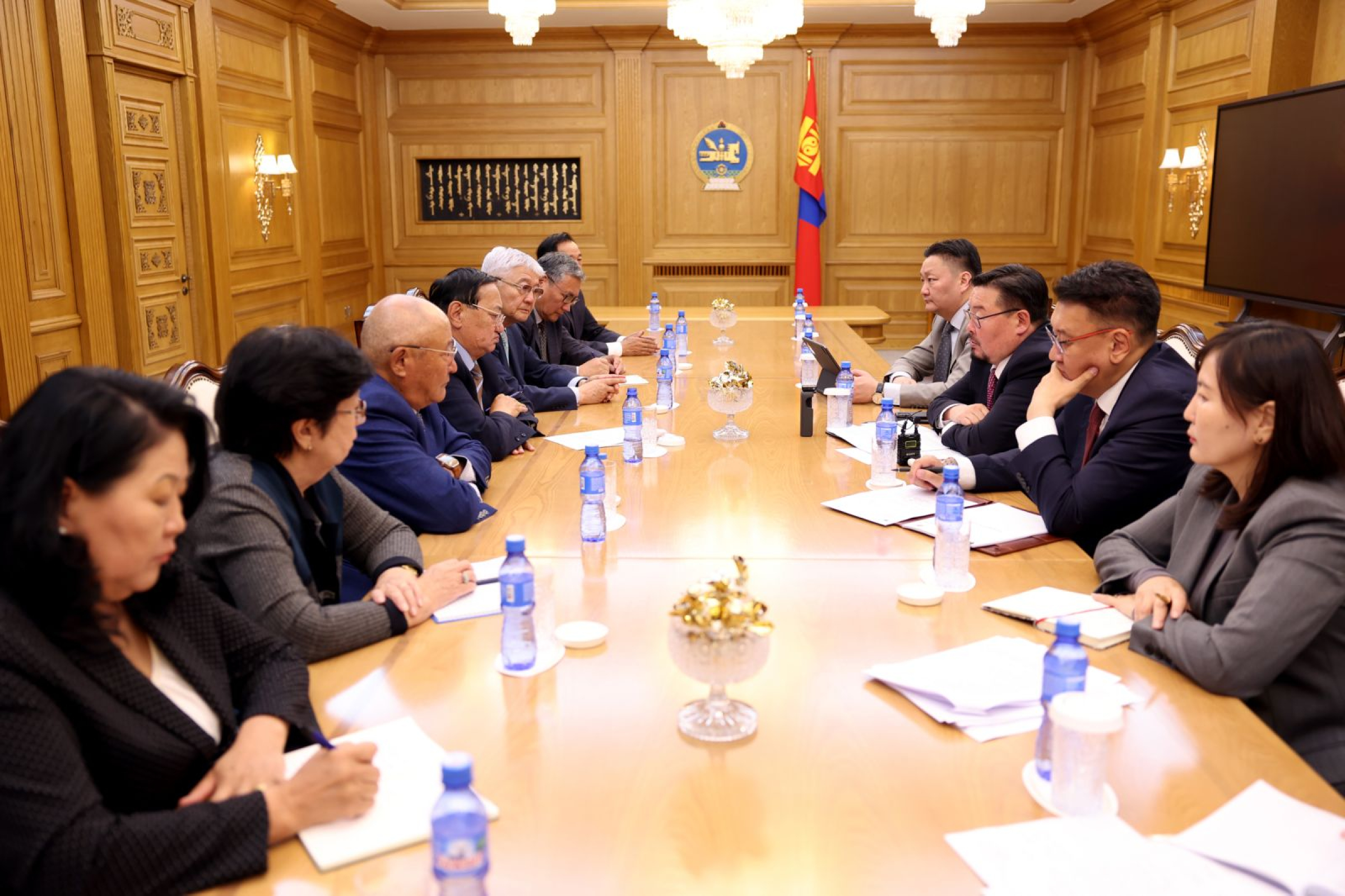 Ерөнхий сайд Г.Занданшатар Монголын Ахмадын холбооны удирдлагуудтай уулзав