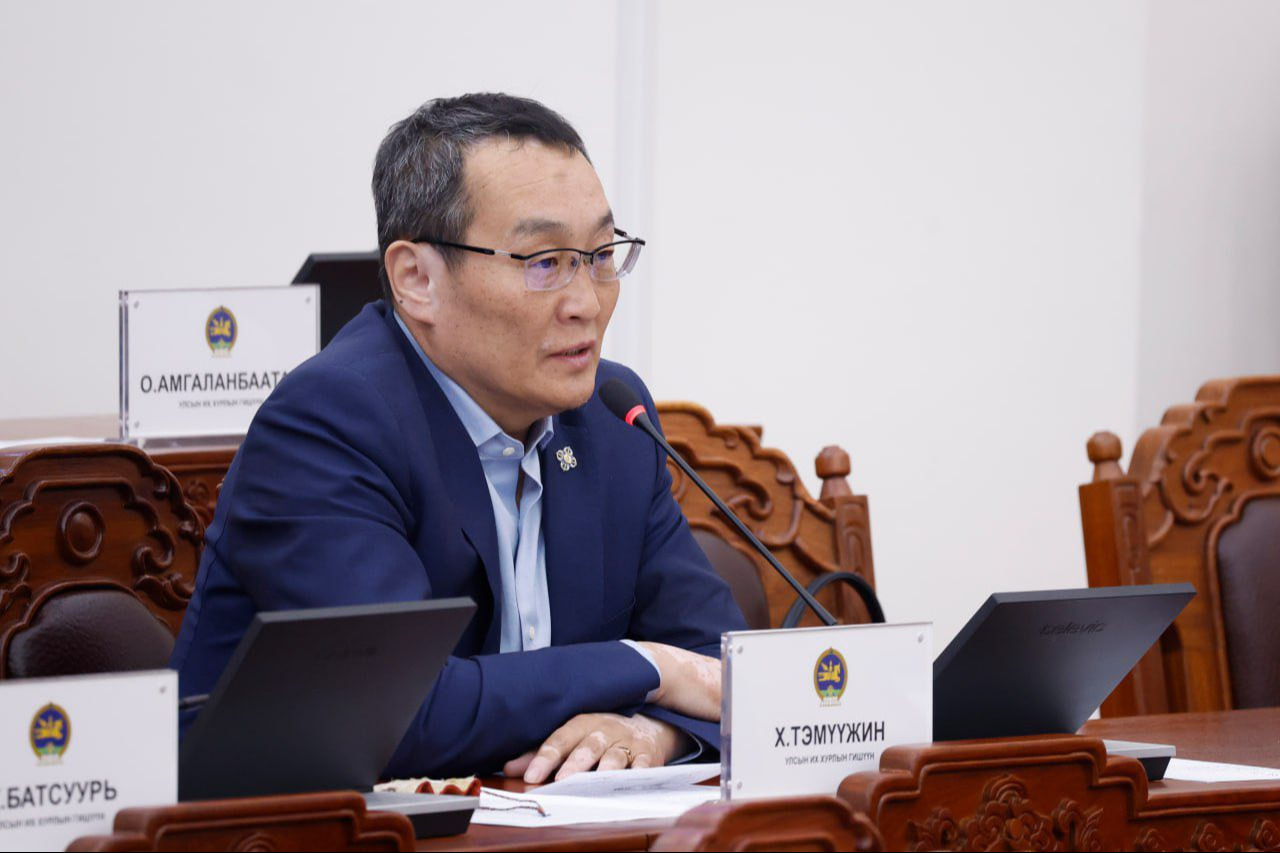 УИХ-ын гишүүн Х.Тэмүүжинтэй хамт ХЗЯ, ГИХГ-т ажиллаж байсан хүмүүсийг шалгаж байна