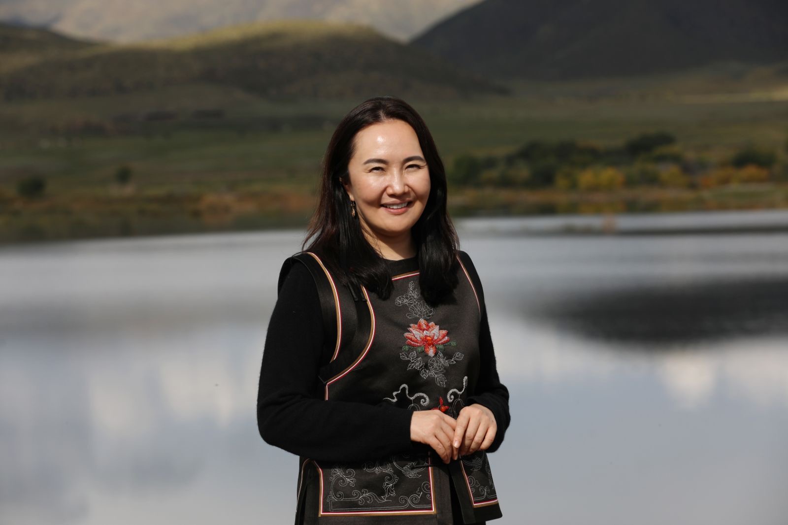 ССАЖЗ-ын сайд Ч.Ундрамын санаачилгаар Ивэн голын боомтыг сэргээлээ