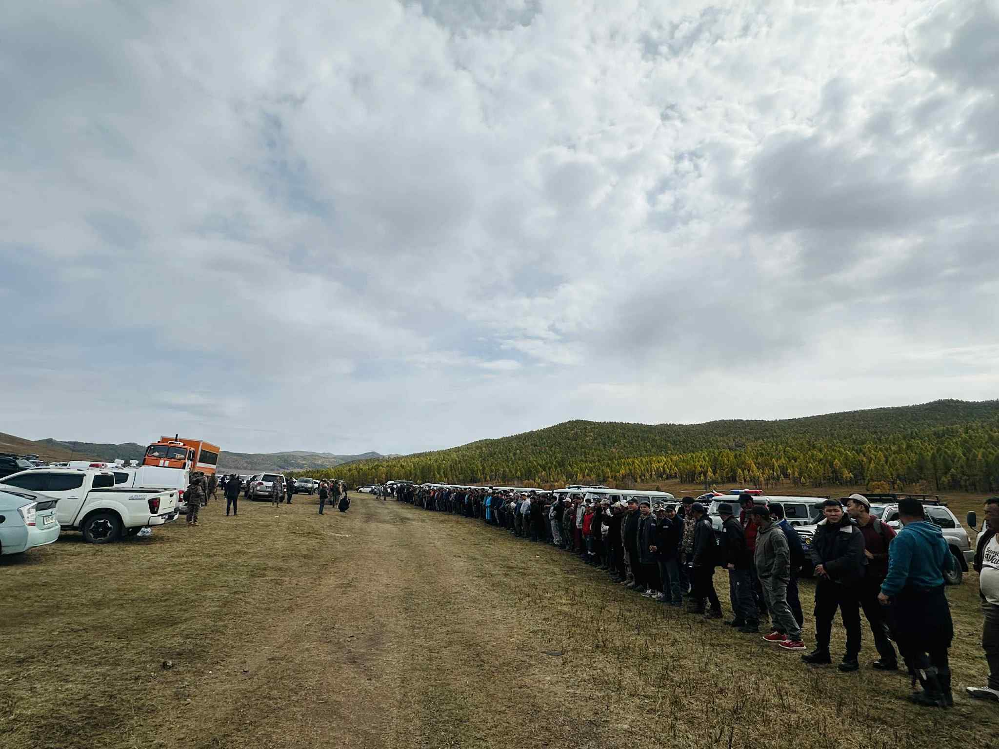 Хүүгийн ээж С.Мягмарсүрэн:и Зүүн хойд зүгээс эрэгтэй хүн тэврээд гараад ирэх юм шиг совин төрөөд байна