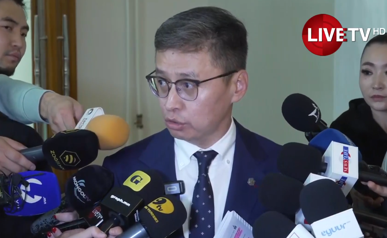 🔴Б.Баасандорж: Сонгогчийн мандаттай холбоотой маргааныг шийдсэн Цэцийн дүгнэлтийг УИХ хүлээж авахаас татгалзлаа
