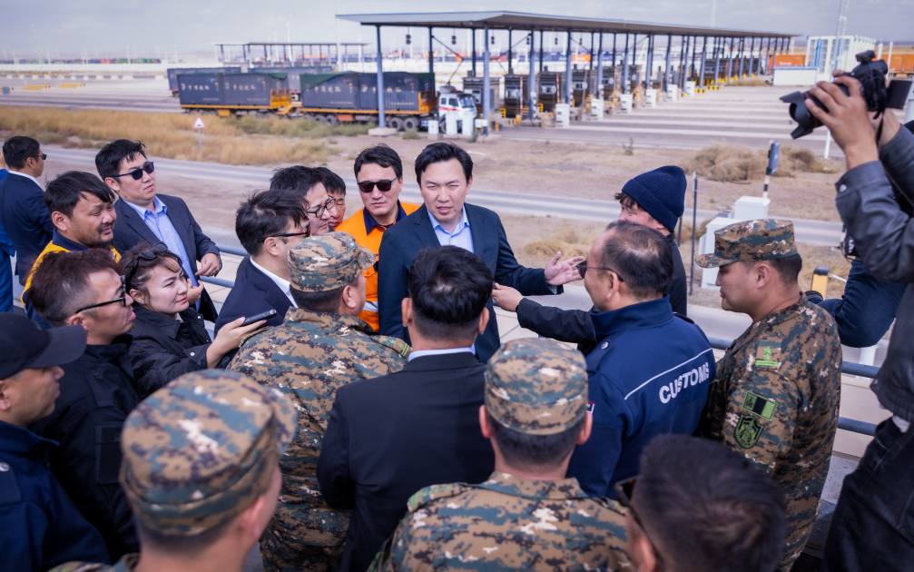 Экспортыг нэмэгдүүлж, худалдааг дэмжих ажлын хэсэг Ганцмод боомтод ажиллаж байна