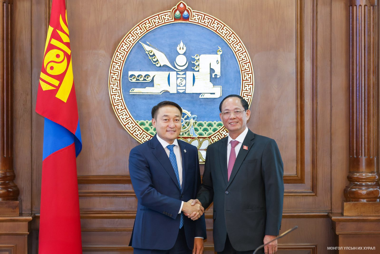 УИХ-ын дарга Д.Амарбаясгаланд Вьетнам Улсын Үндэсний Ассамблейн Тэргүүн дэд дарга Чан Куанг Фыөнг бараалхжээ