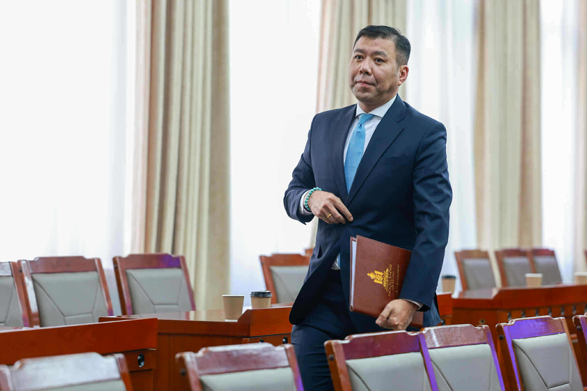 ХЗДХ-ийн сайдад томилохоор болсон Б.Энхбаярыг маргааш УИХ-д танилцуулна