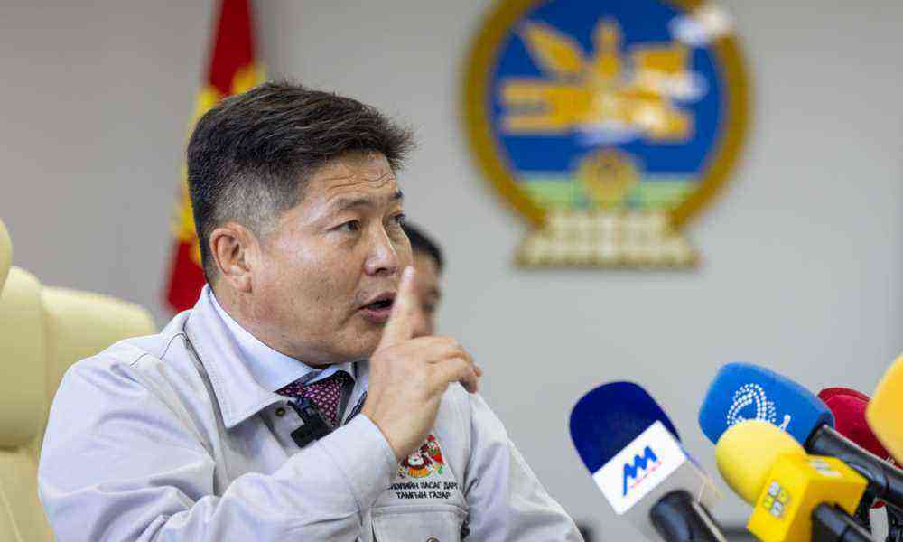 Х.Нямбаатар: Өрсөлдөгчөө махны машин, хонгилоор оруулж, намнахын тулд шийдвэр гаргалаа гэж харагдаж байна