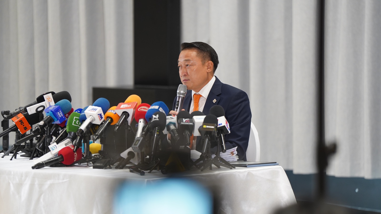 УИХ-ын дарга Д.Амарбаясгаланг Адменирал ХХК-тай холбоогүйг дараах баримтаар нотолжээ