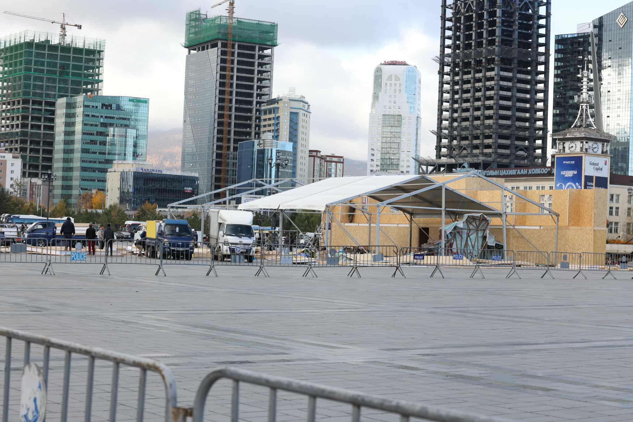 “Динза Цондоолойгийн анд найзууд” НҮТББ-ынхан талбай дээр хууль бусаар өвөлжих гэж байжээ