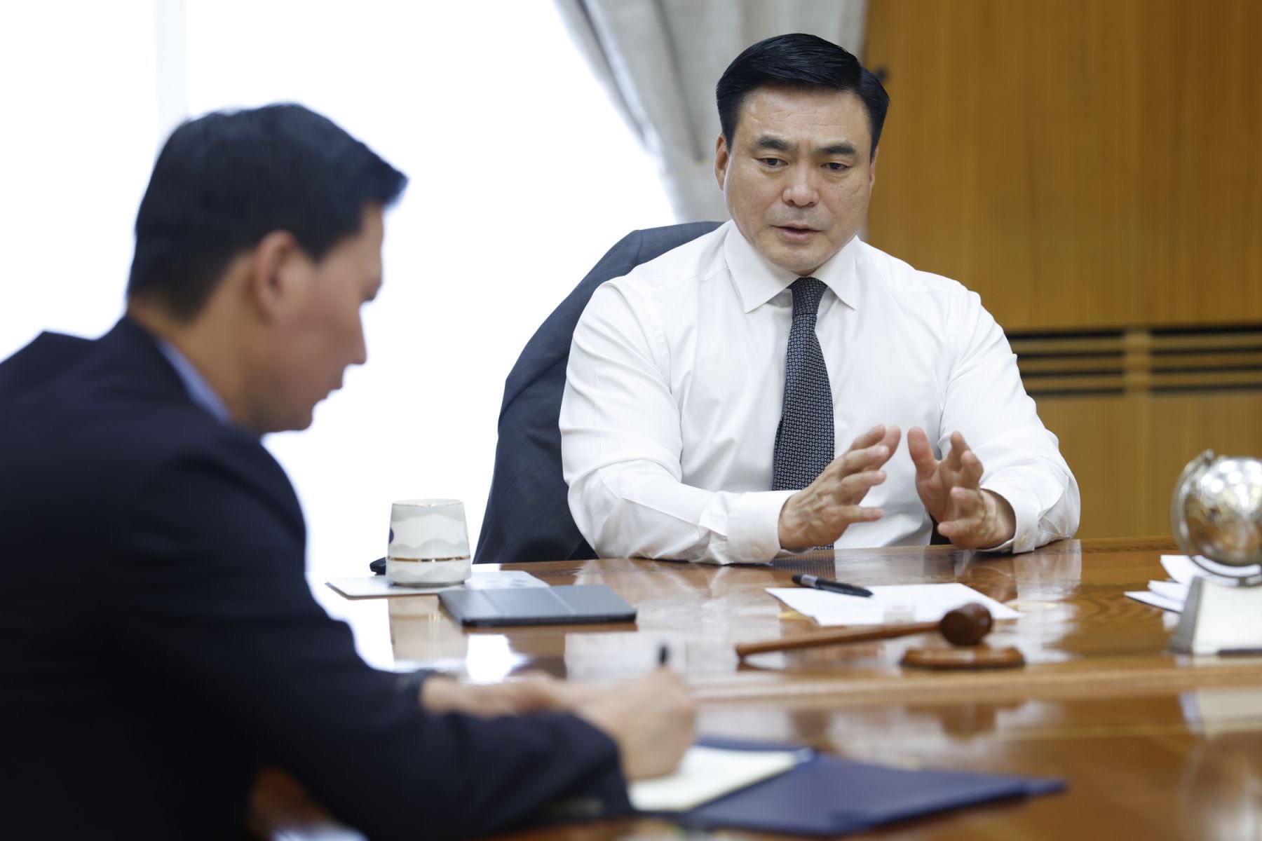 Отроор яваа малчдыг хөөж, шахаж хавчихгүй байхыг малчид, орон нутгийн удирдлагуудад анхаарууллаа