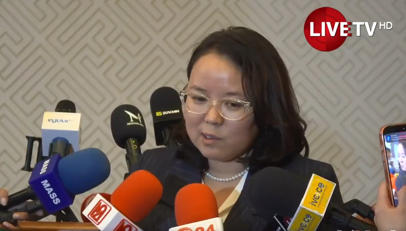 🔴О.Саранчулуун: Чуулгандаа суухгүй байгаа гишүүд баян айлын эрх хүүхдүүд шиг аашилж байна