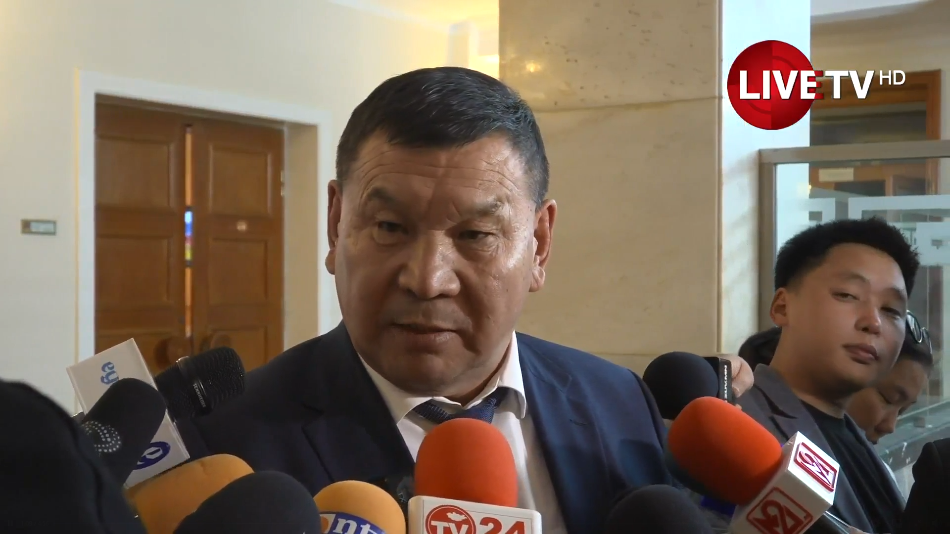 🔴Ж.Батжаргал: Би дүрмээрээ МАН-ын бүлгийн дарга болсон. Гэхдээ тамгаа аваагүй байна