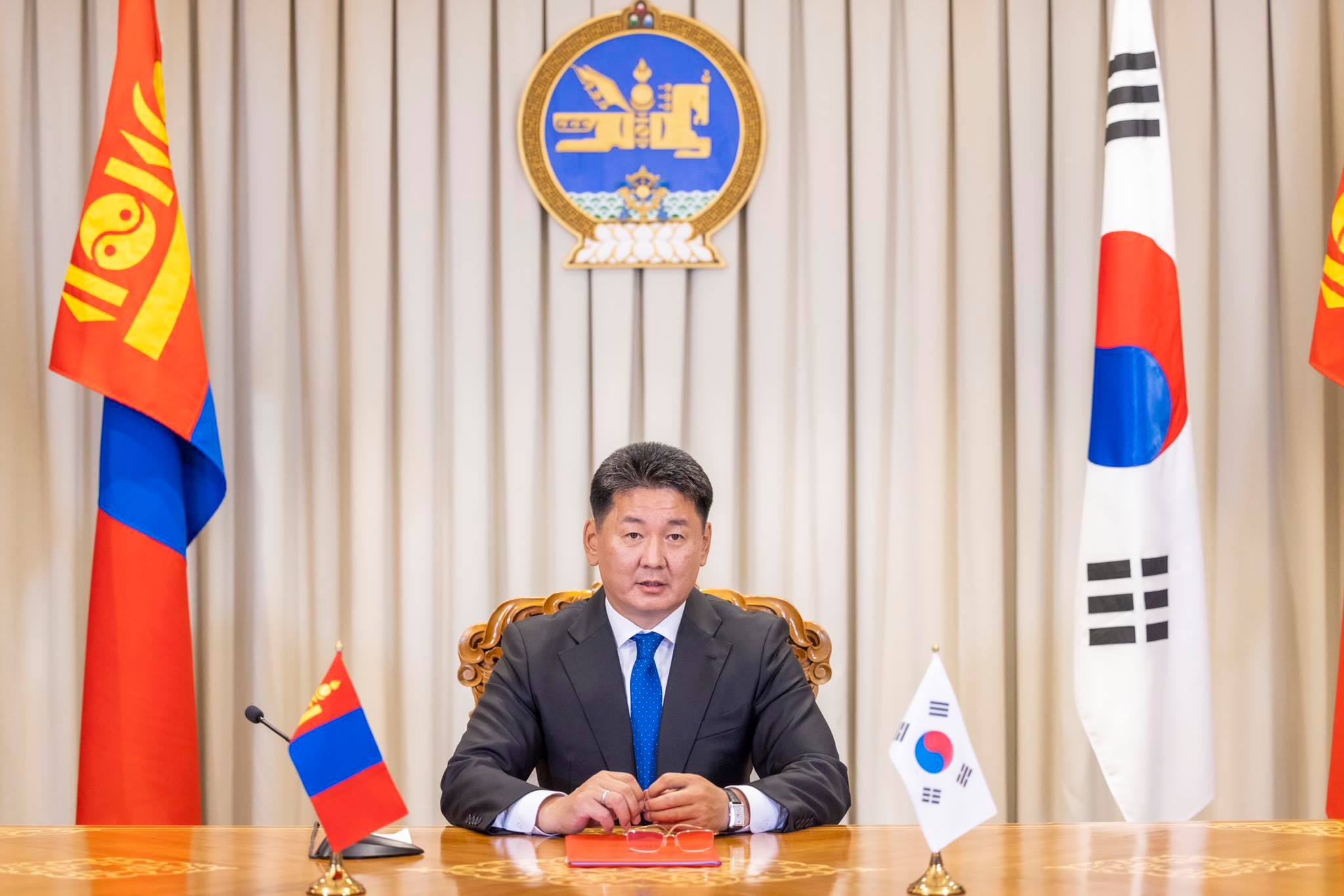 Ерөнхий сайдыг огцруулсан УИХ-ын тогтоолд Ерөнхийлөгч У.Хүрэлсүх бүхэлд нь хориг тавилаа