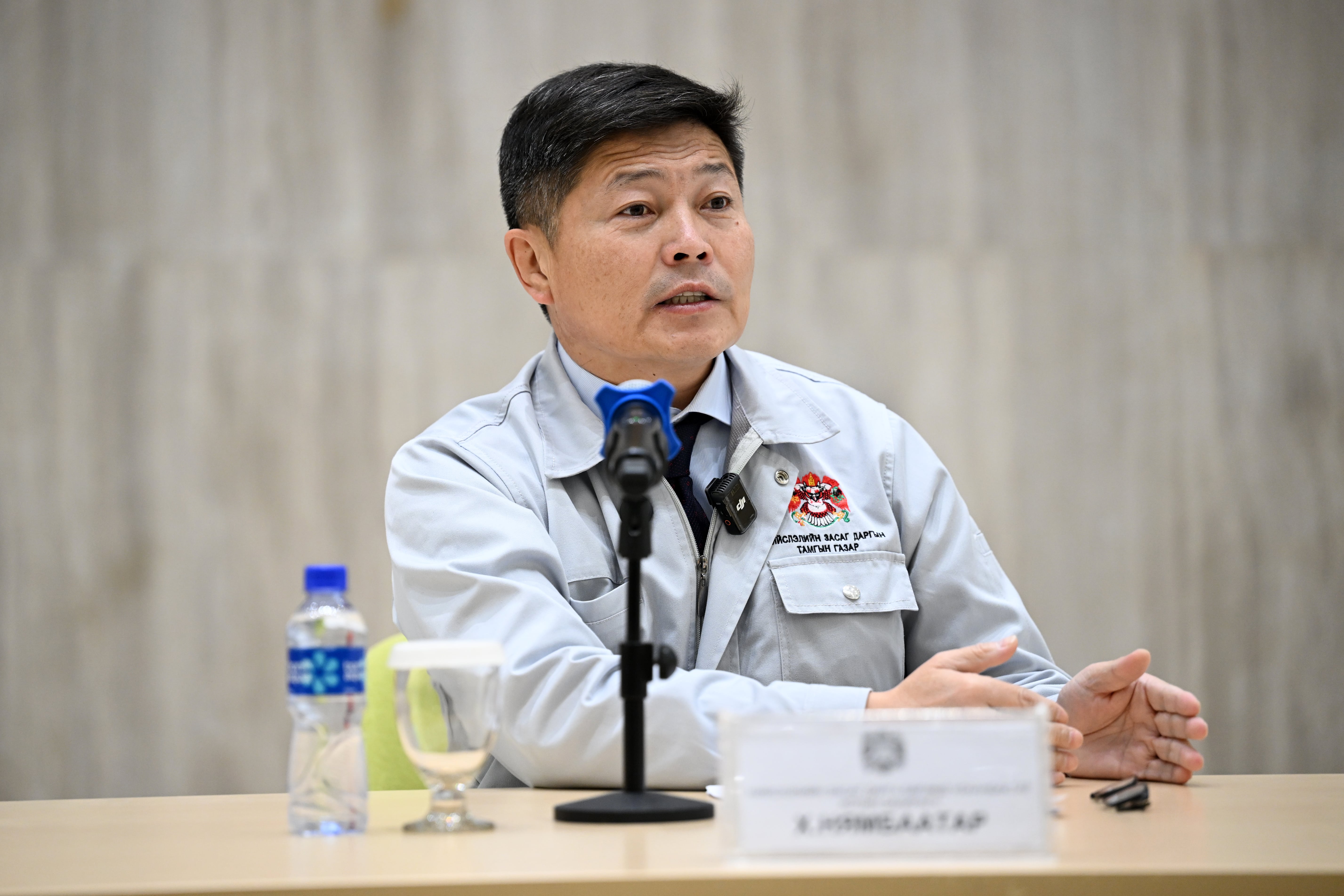 Дамбадаржаад 1973 айлын орон сууц барина