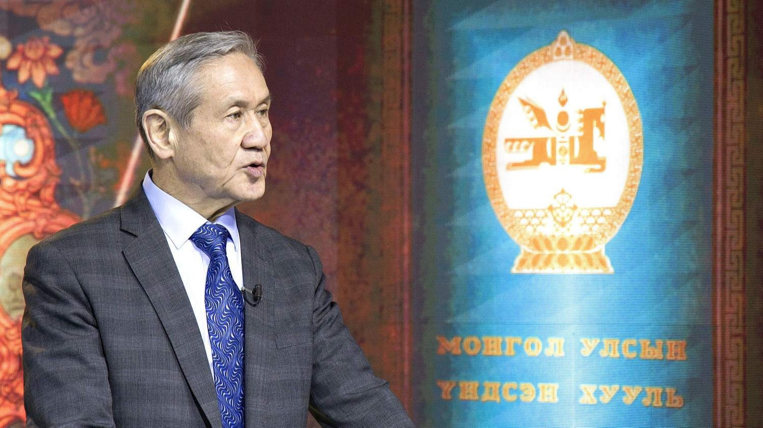 Ерөнхийлөгч асан Н.Энхбаяр: Ерөнхийлөгч байсан бүх хүнд улсаас 1 га газар өгдөг