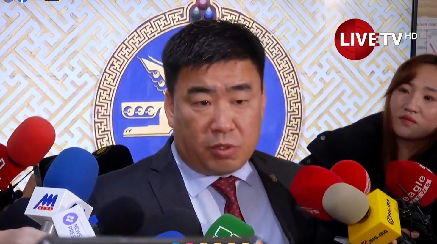 Ц.Идэрбат: Цэцийн гишүүд төвийг сахисан байр суурьтай байх ёстой