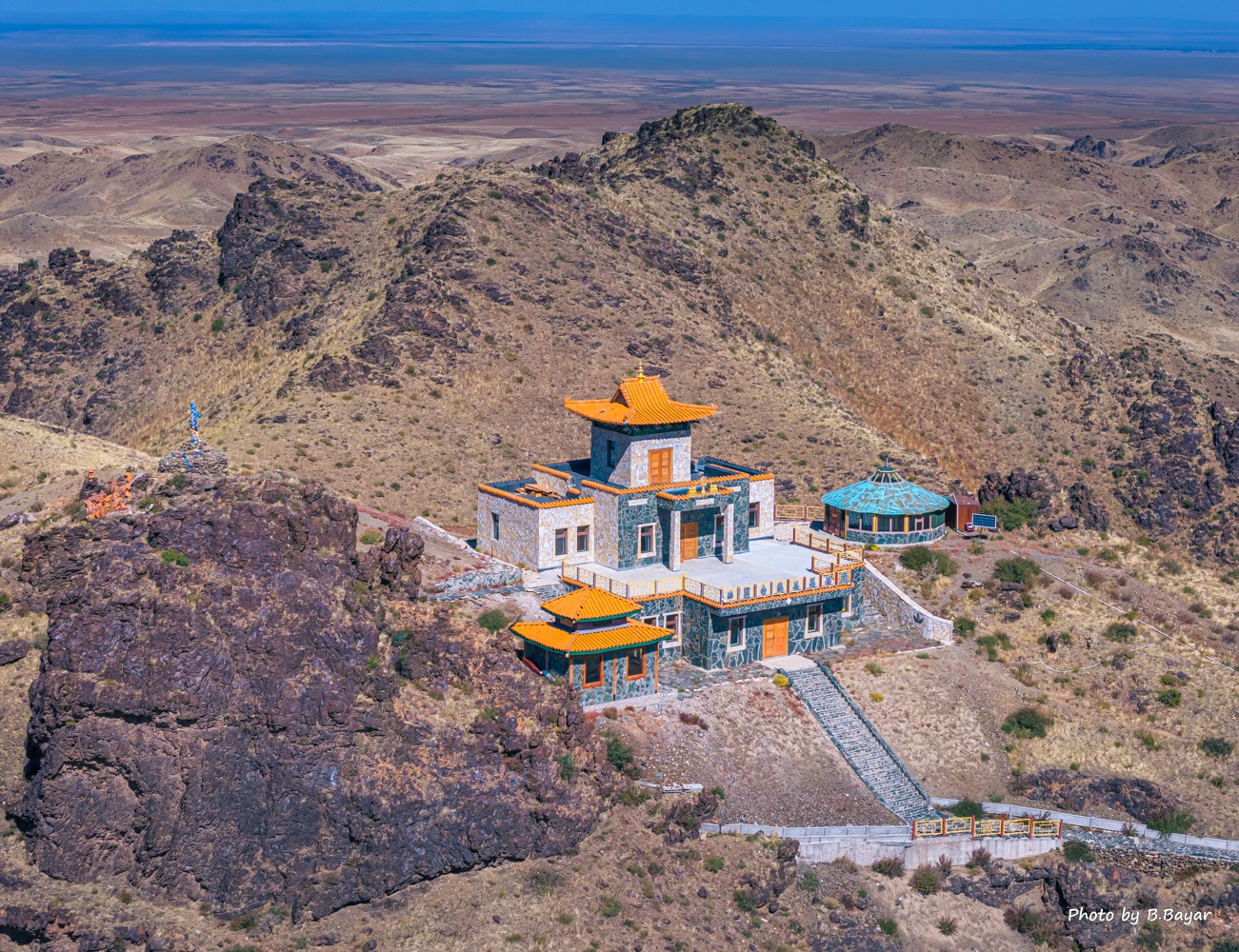 Ойрын өдрүүдэд нийт нутгаар цаг агаар тогтуун, өдөртөө бага зэрэг дулаан