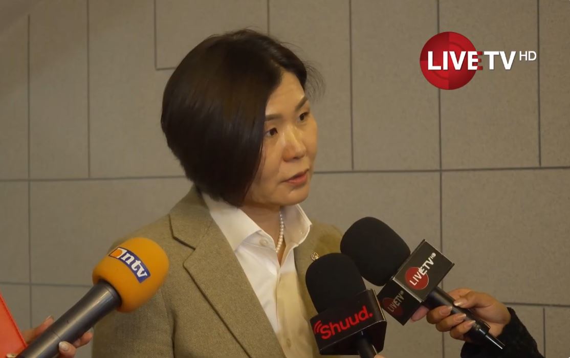 ТОДРУУЛГА: Вэйп тамхины үнэр амт нь чихэр бохь шиг нөлөөлөл үзүүлж донтуулдаг