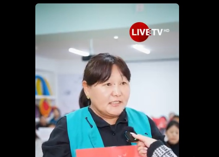 Ч.Пүрэвсүрэн: 31 дэхь жилдээ багшилж байгаа ч гар дээрээ 1,4 сая төгрөгийн цалин л авч байна шүү дээ