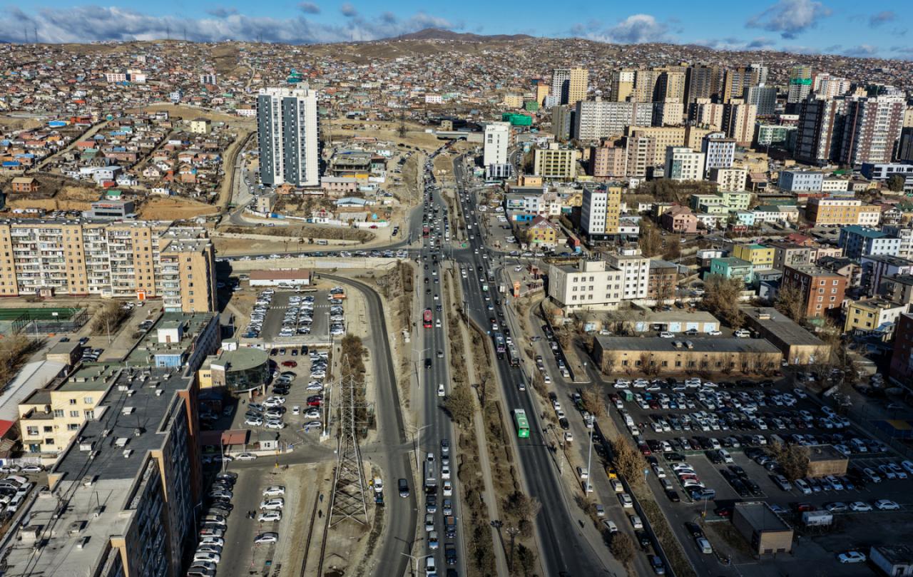 “Мөнгөн гүүр”-ийн дэргэдэх туслах замыг хоёр эгнээ болгожээ