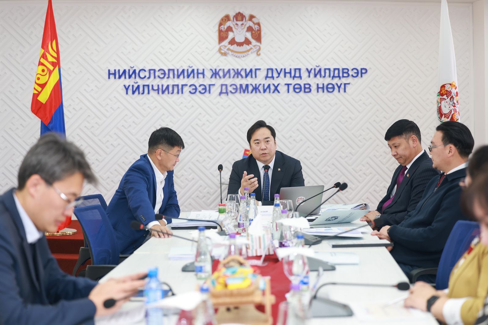 НИТХ-ын Зөвлөлийн хуралдаан эхэллээ