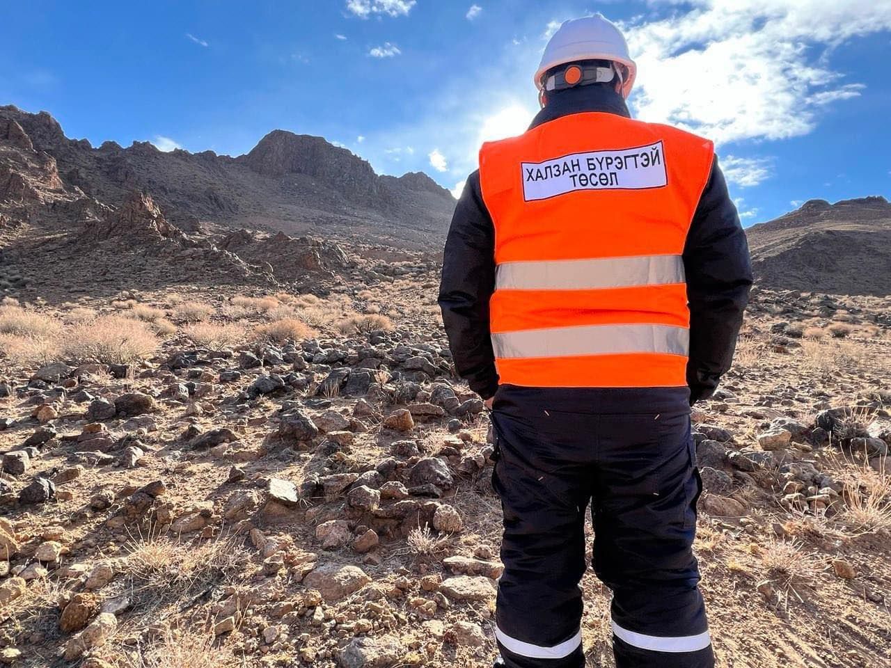 Халзан бүрэгтэй ордын хайгуулын ажлыг үргэлжлүүлэх нь зүйтэй хэмээн дүгнэжээ