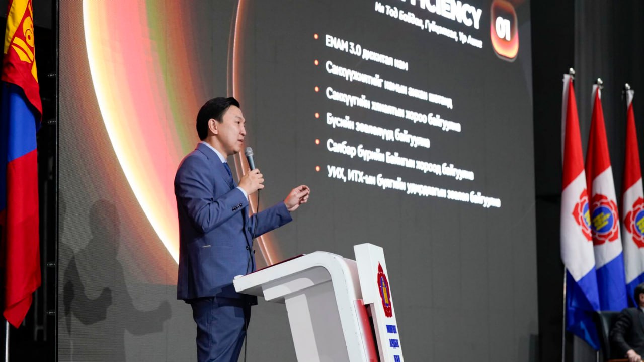 Монгол Ардын намын дарга, УИХ-ын дарга Н.Учрал ахмадуудтай уулзжээ