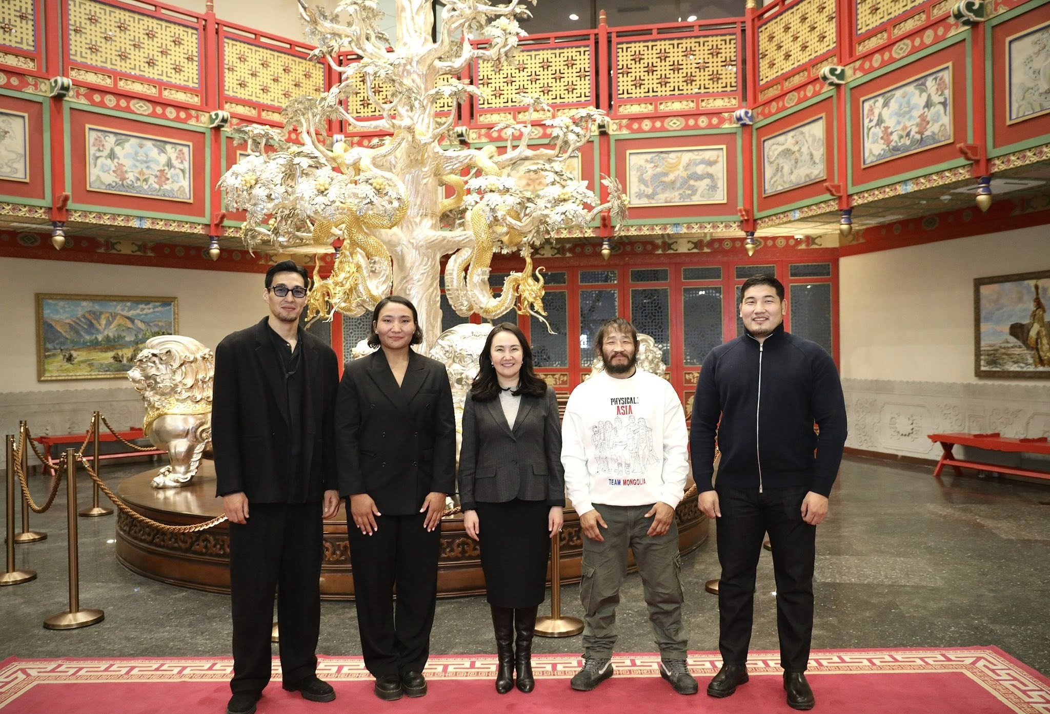 “Physical Asia"-д оролцсон баг тамирчидтай аялал жуулчлалын чиглэлээр хамтран ажиллана