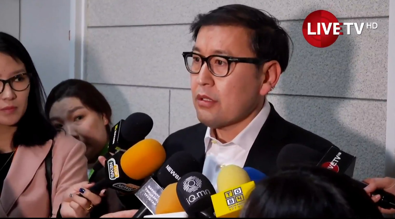 🔴LIVE: Хуульч О.Батхүү: Үл хөдлөх борлуулахад төлдөг 2 хувийн татварыг хүчингүй болгох асуудлыг УИХ руу оруулахгүй байна